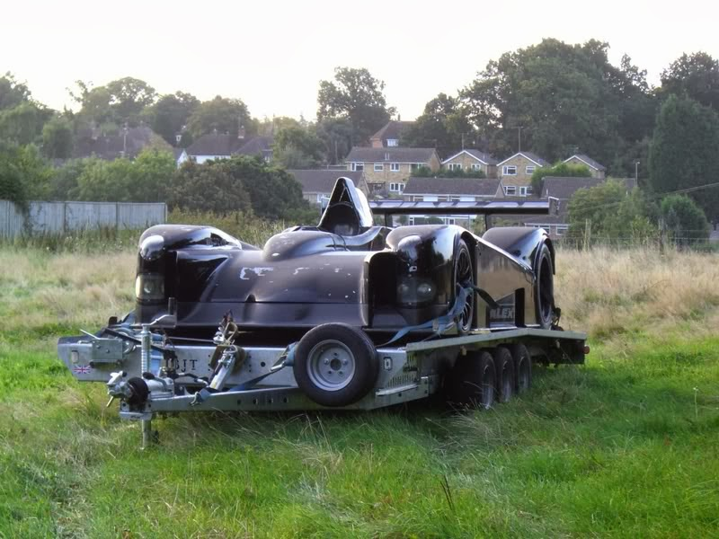 Illustration for article titled Prepare your feelings: Abandonned cars...